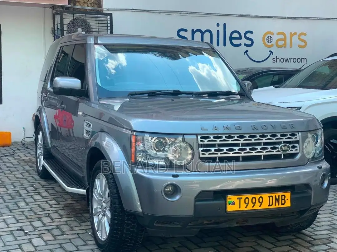 Land Rover Discovery 2014 Gray