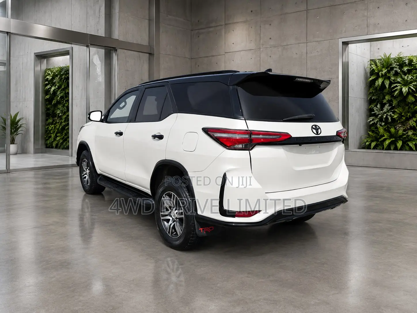 Toyota Fortuner 2025 White