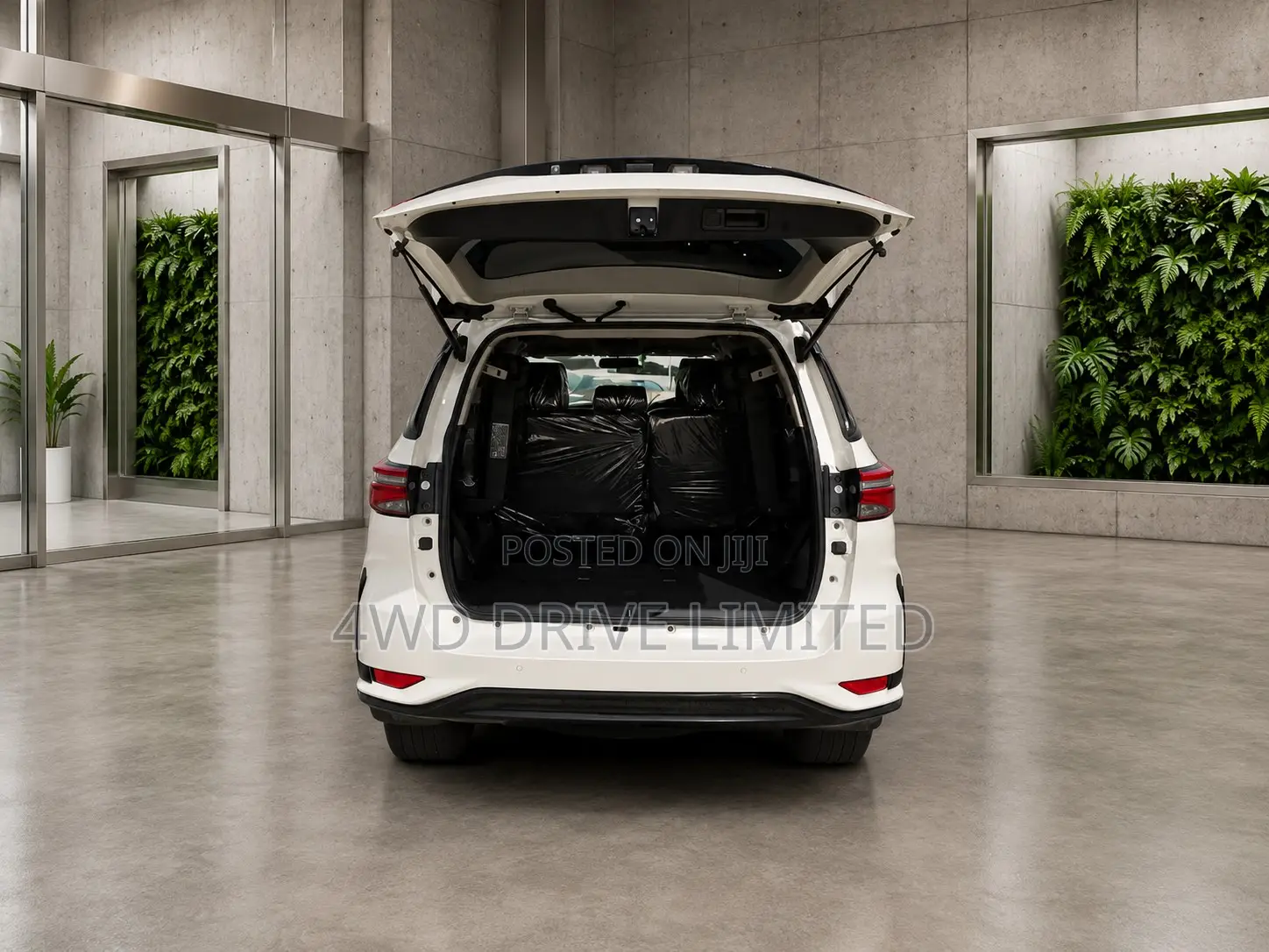 Toyota Fortuner 2025 White