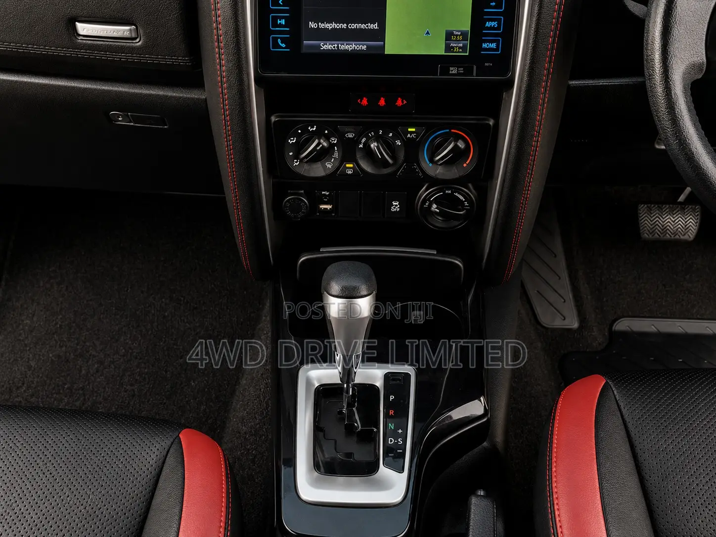 Toyota Fortuner 2025 White