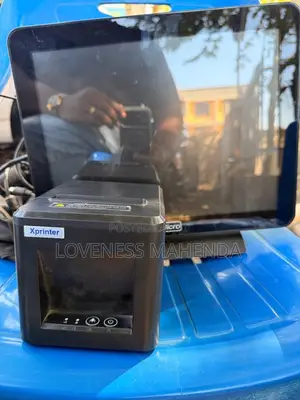 Desktop Computer 4GB Intel Core i3 SSD 256GB
