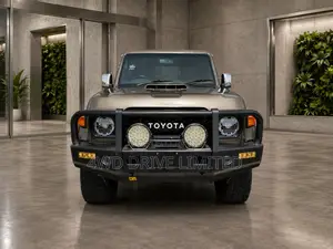 Toyota Land Cruiser 4.5 V8 DSL 2014 Green