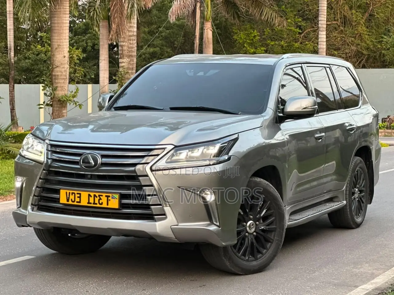 Lexus LX 2022 Gray