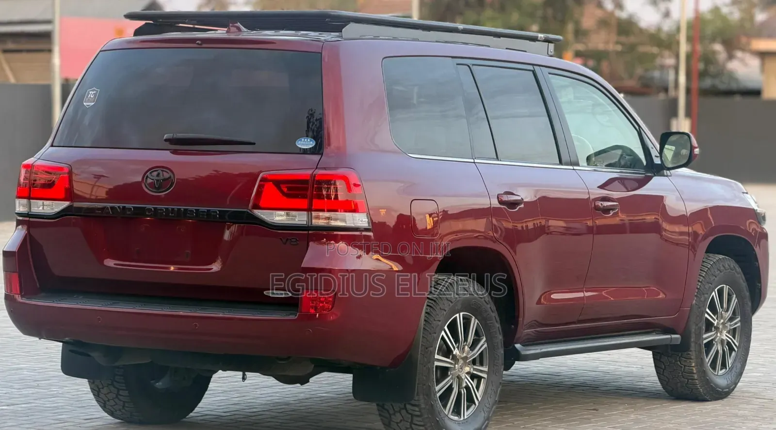 Toyota Land Cruiser 2017 Maroon