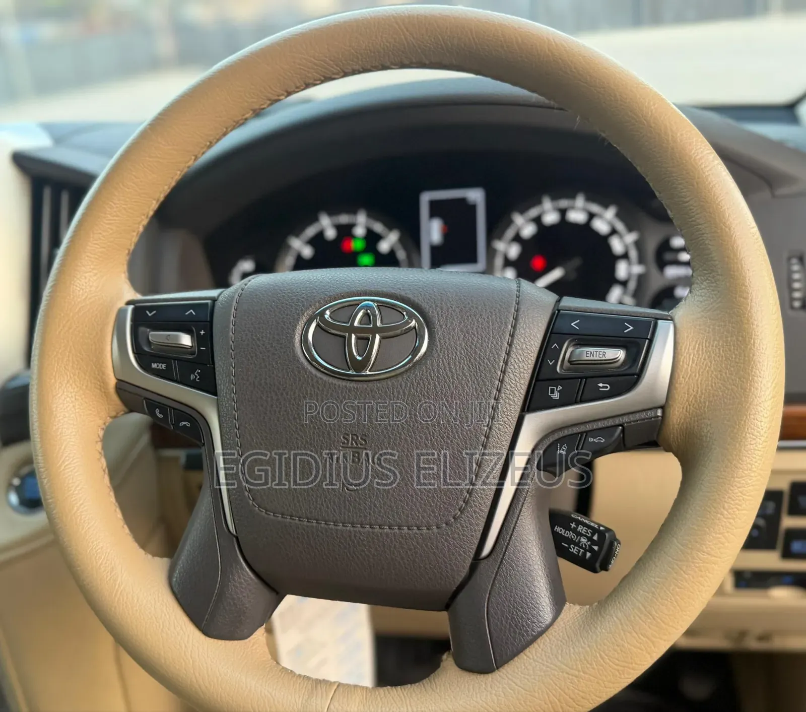 Toyota Land Cruiser 2017 Maroon