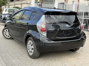 Toyota Aqua 2013 Black