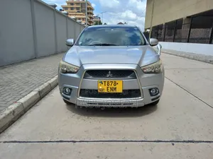 Mitsubishi RVR 2010 Silver