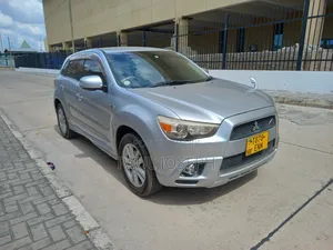 Mitsubishi RVR 2010 Silver