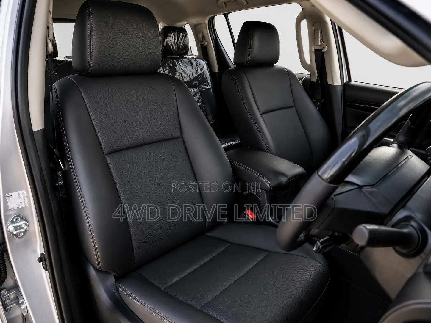 Toyota Hilux 2023 Silver