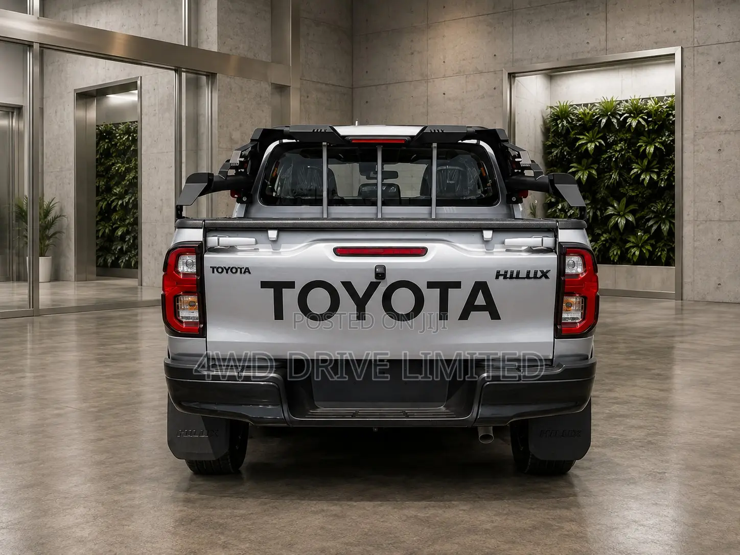 Toyota Hilux 2023 Silver