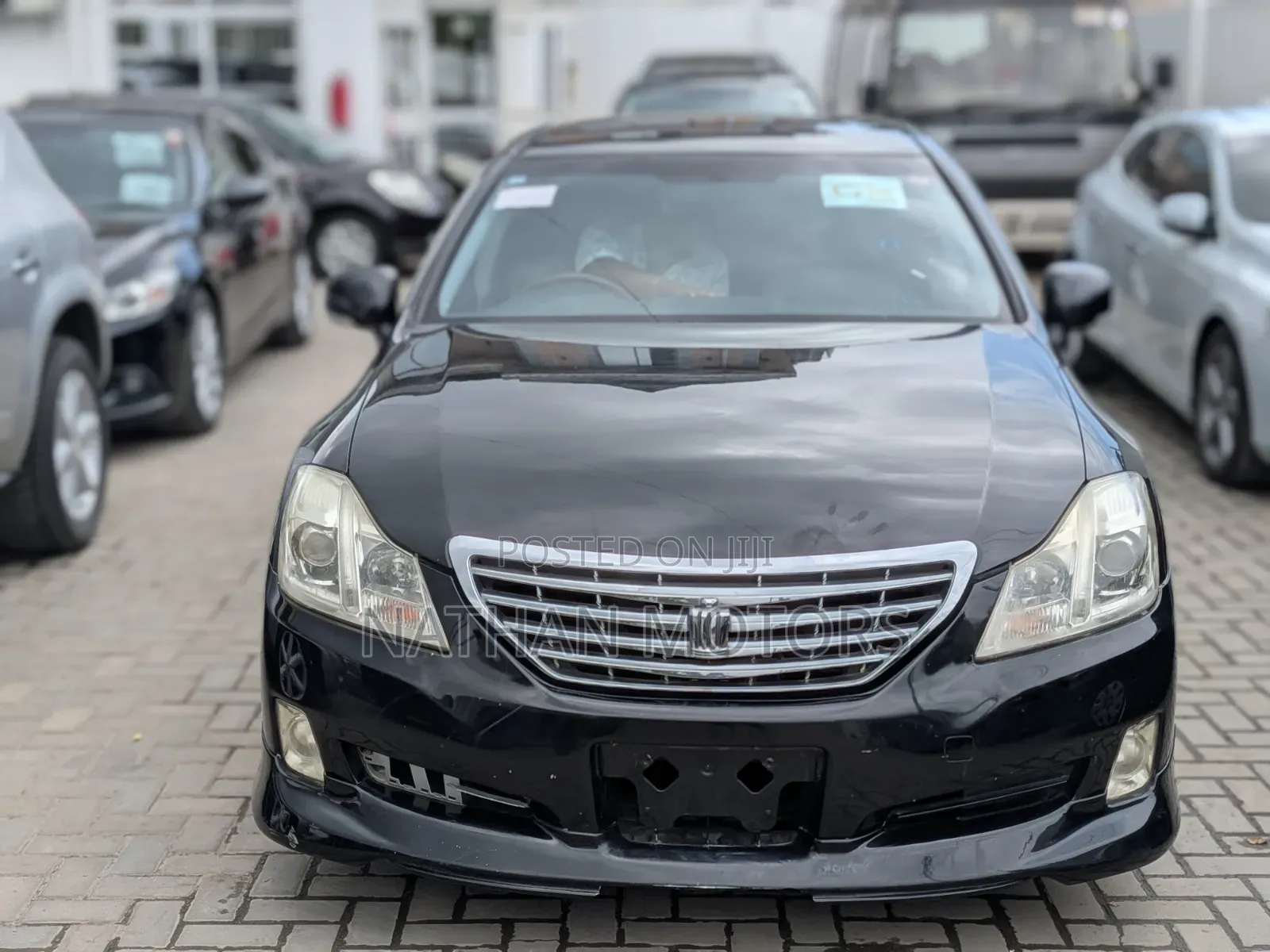 Toyota Crown 2010 Black