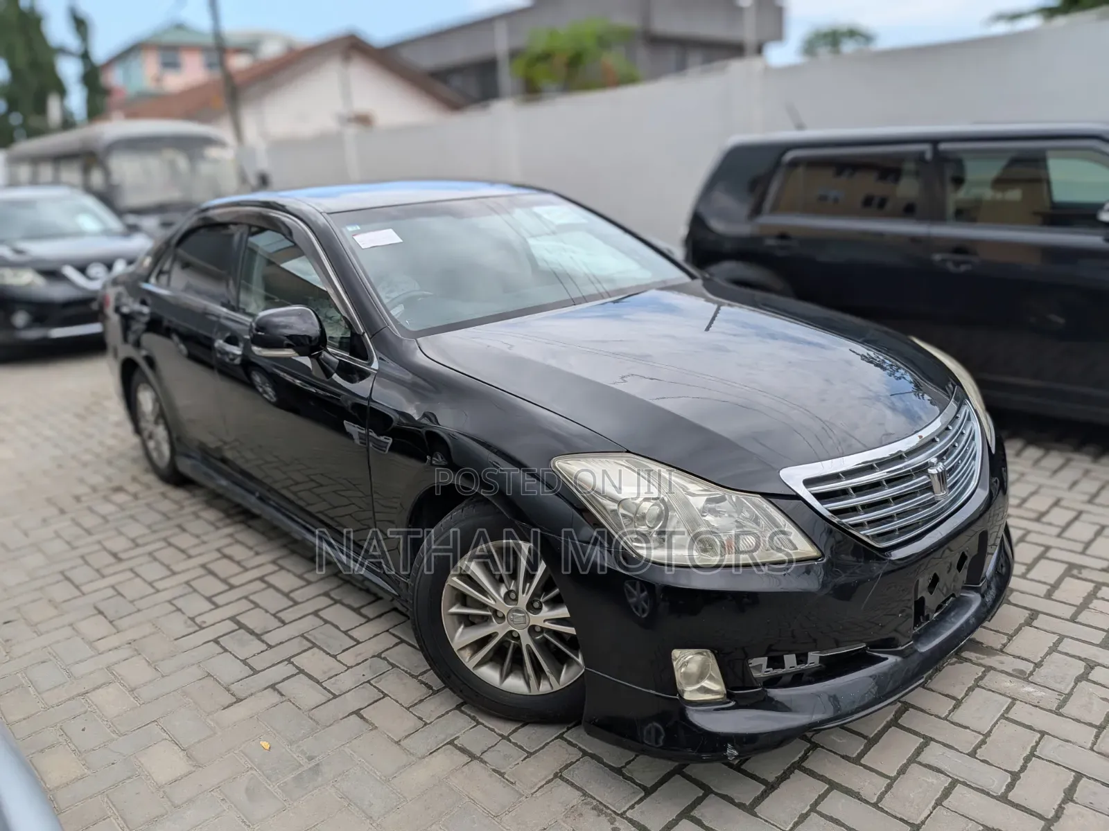 Toyota Crown 2010 Black