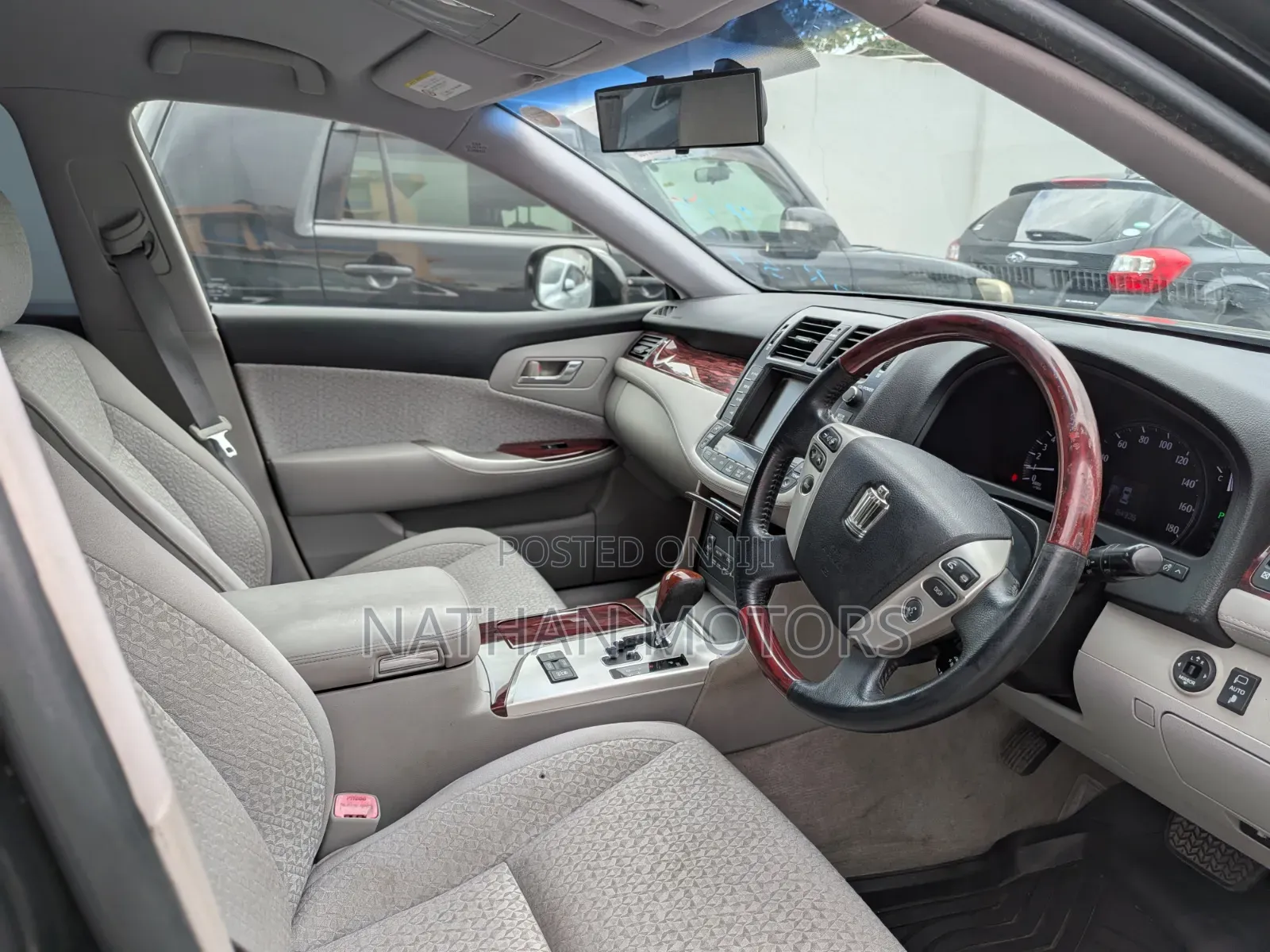 Toyota Crown 2010 Black