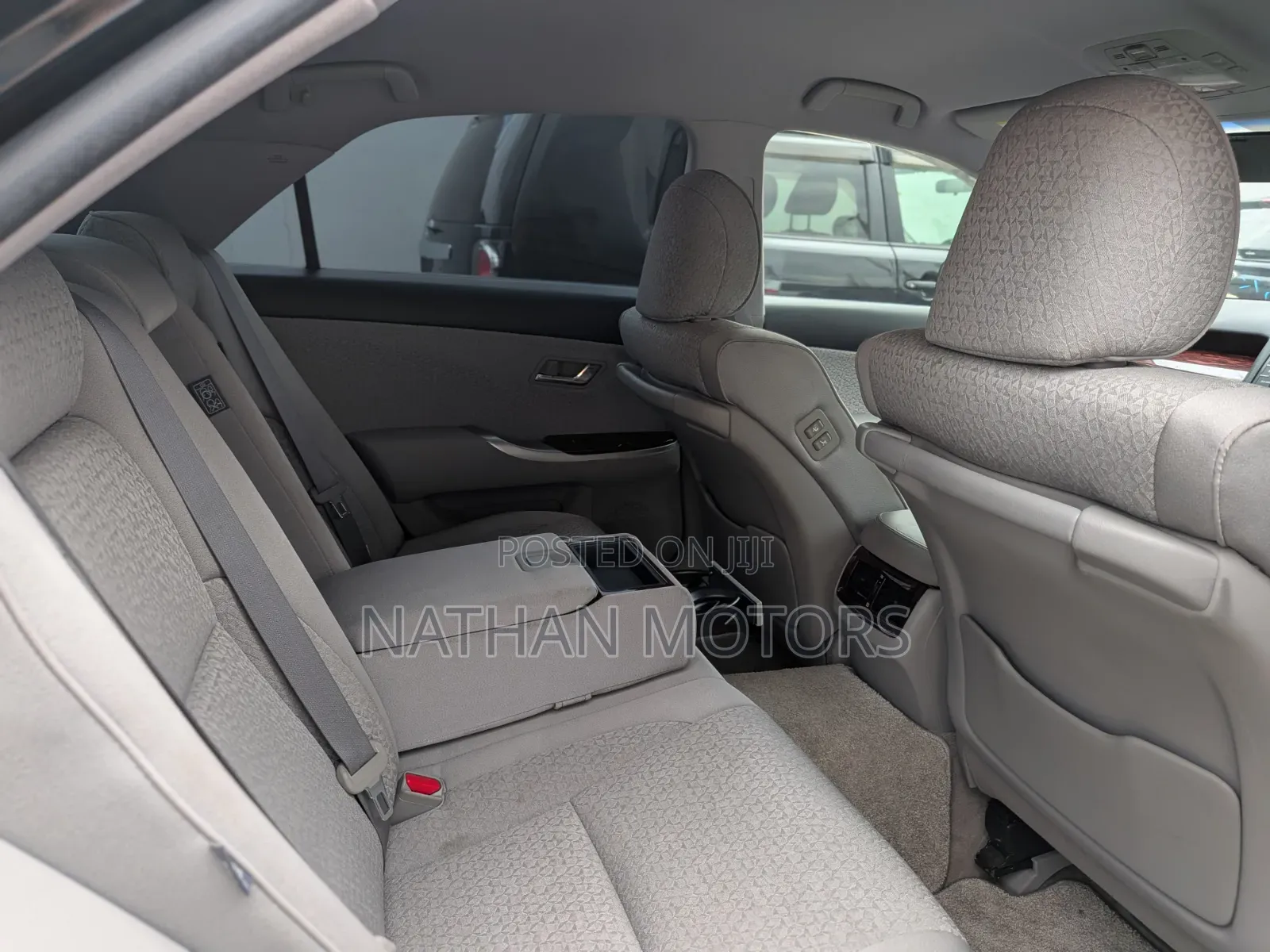 Toyota Crown 2010 Black