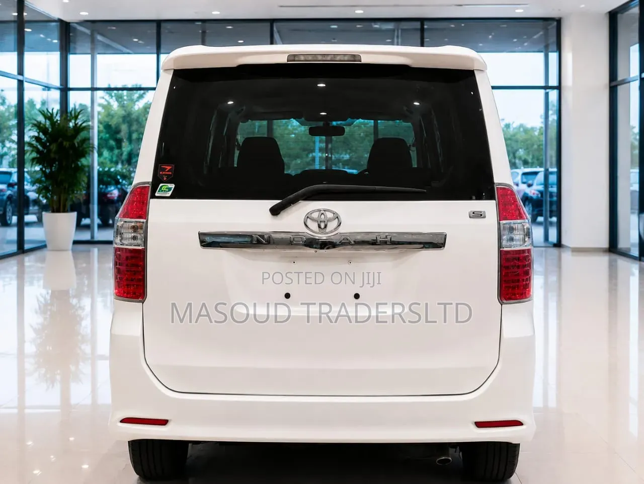 Toyota Noah 2.0 143hp AWD (7 Seater) 2007 White