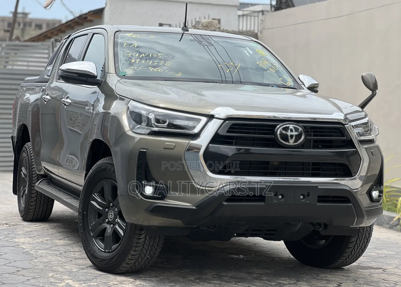 Toyota Hilux 2023 Green