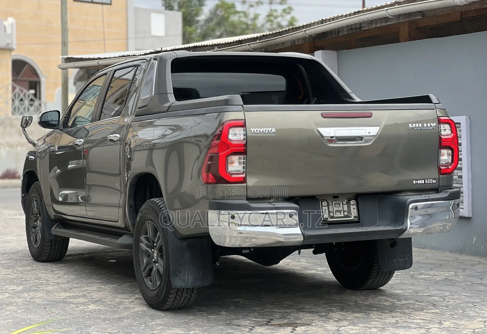 Toyota Hilux 2023 Green