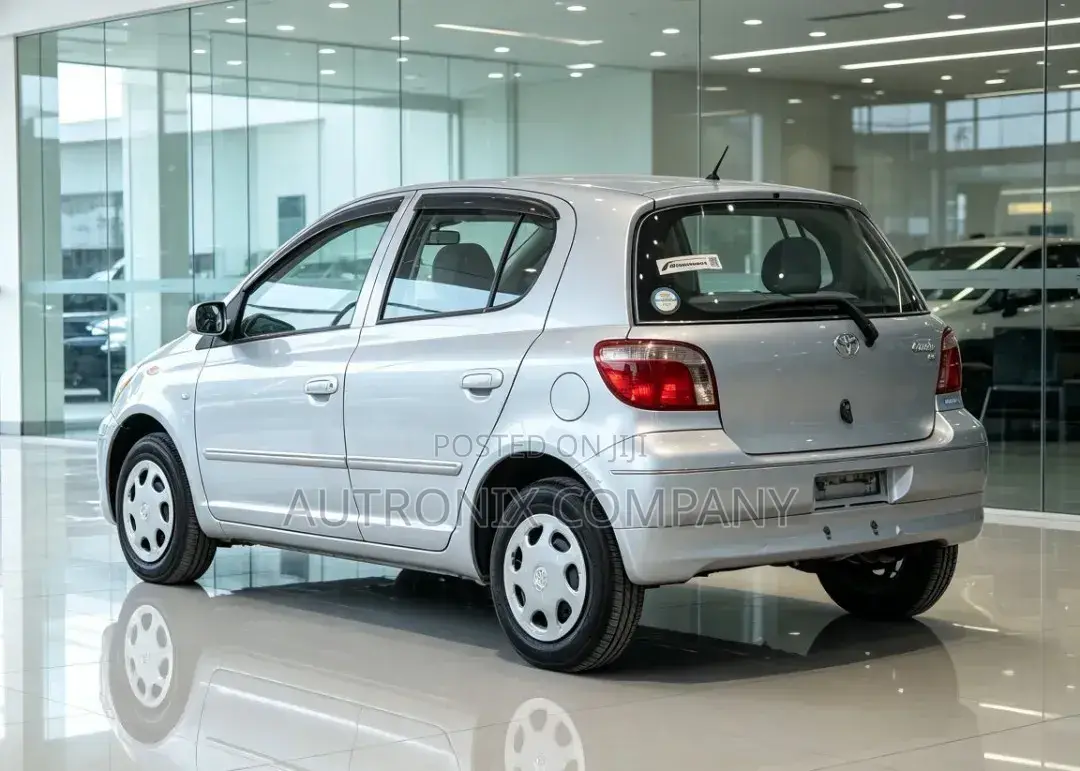 Toyota Vitz 2000