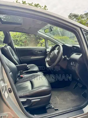 Toyota Wish 2011 Silver