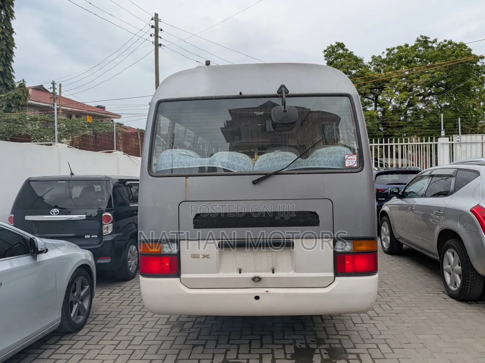 Toyota Coaster 1999 Silver