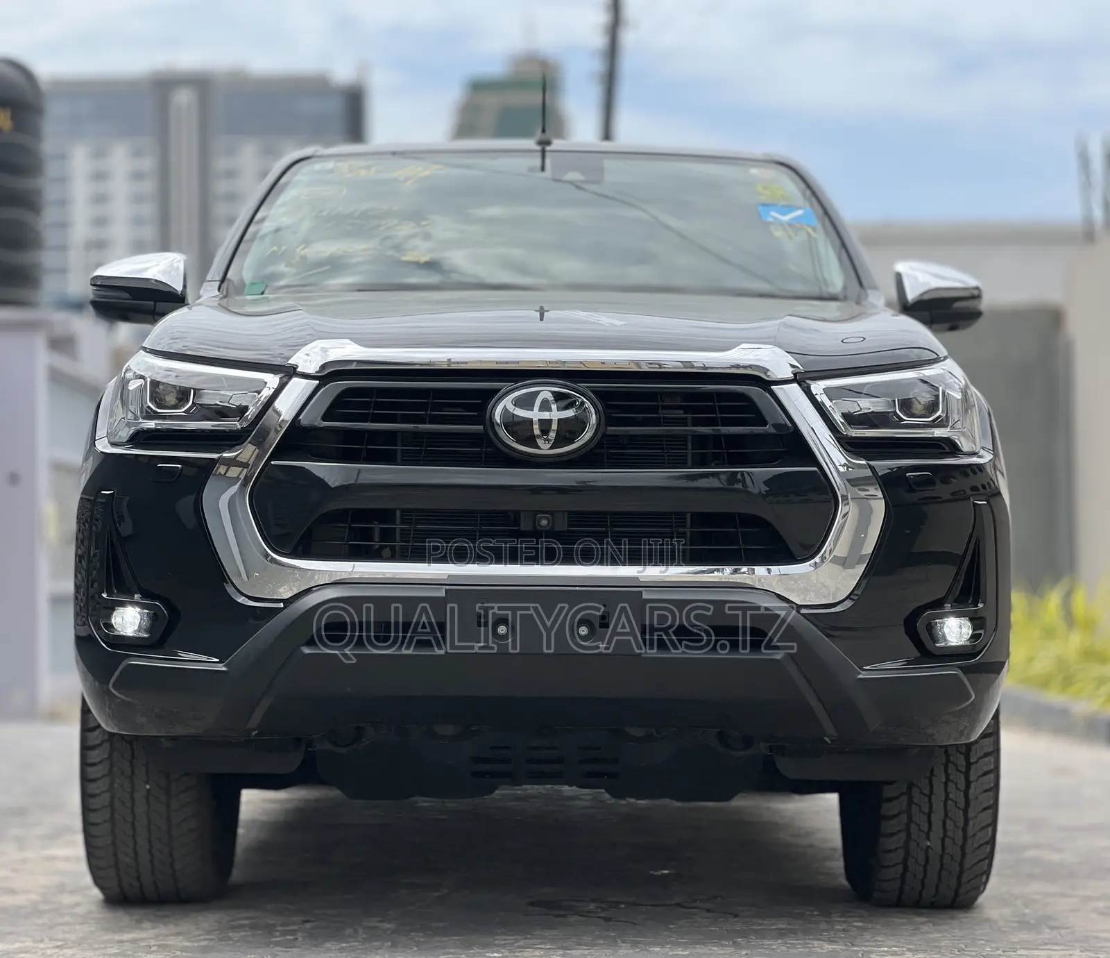 Toyota Hilux 2024 Black