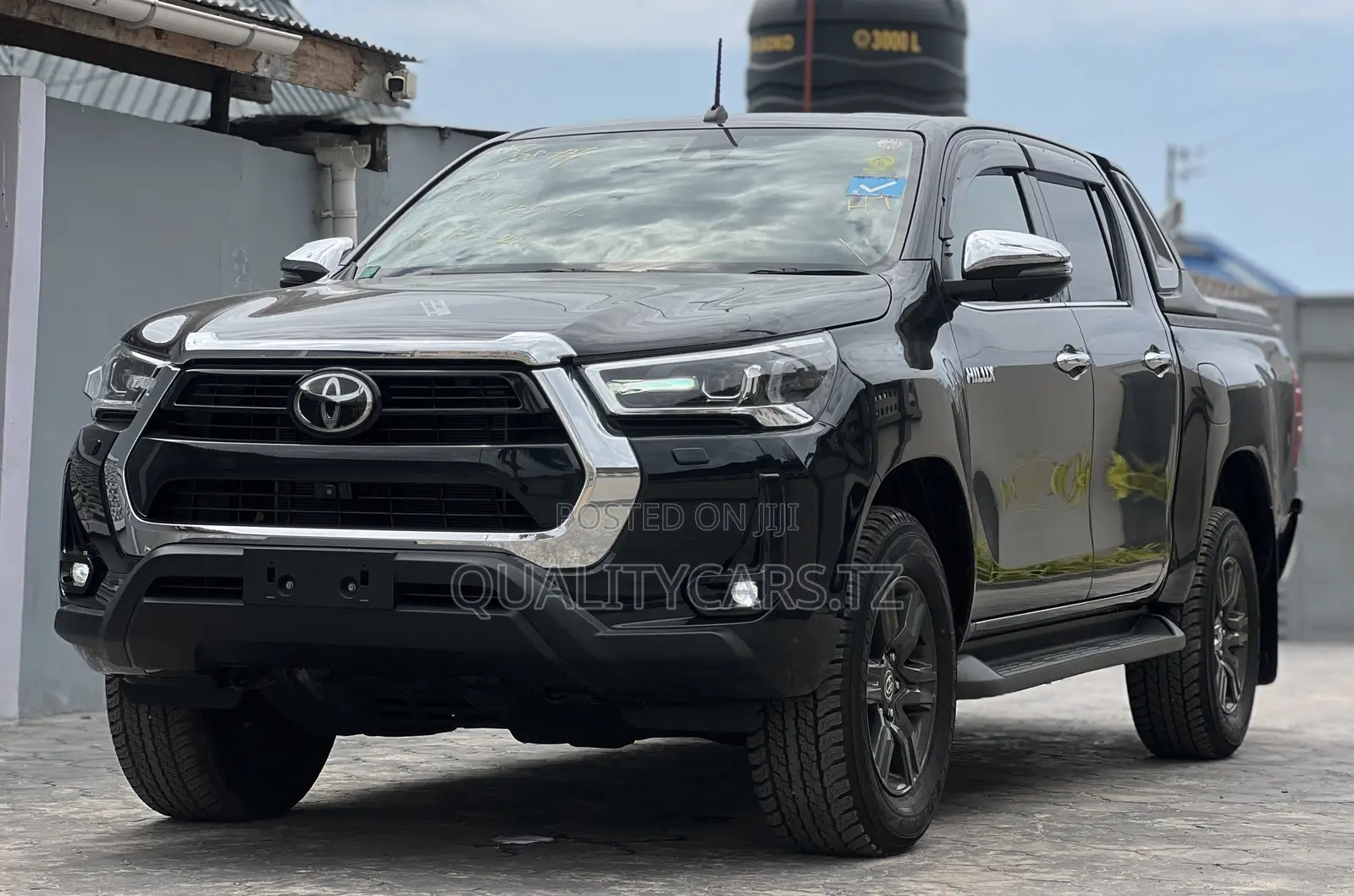 Toyota Hilux 2024 Black