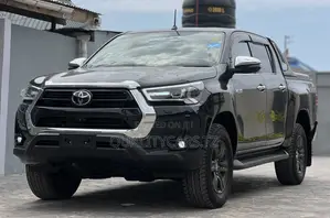 Toyota Hilux 2024 Black