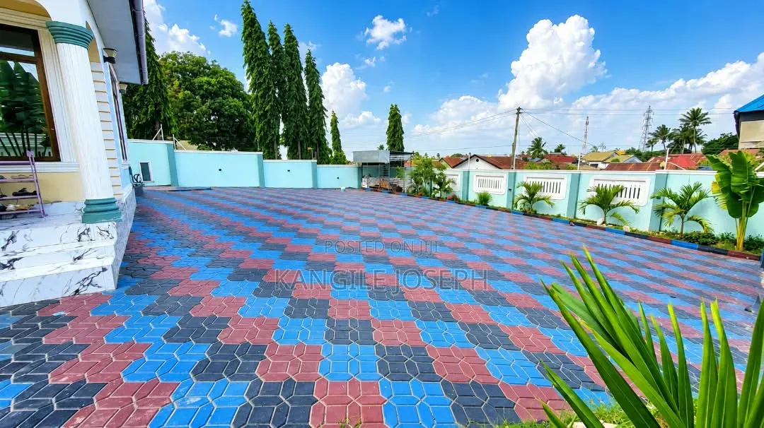 3bdrm House in Kwa Bi Kibonde, Segerea for sale