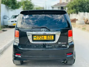 Toyota Rumion 1.5 FWD 2023 Black