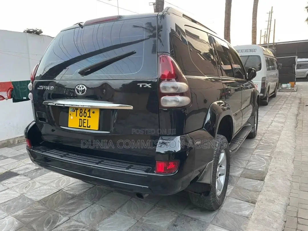 Toyota Land Cruiser Prado 2005 Black