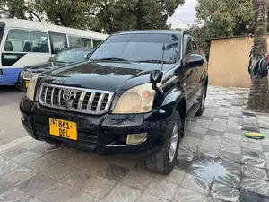 Toyota Land Cruiser Prado 2005 Black