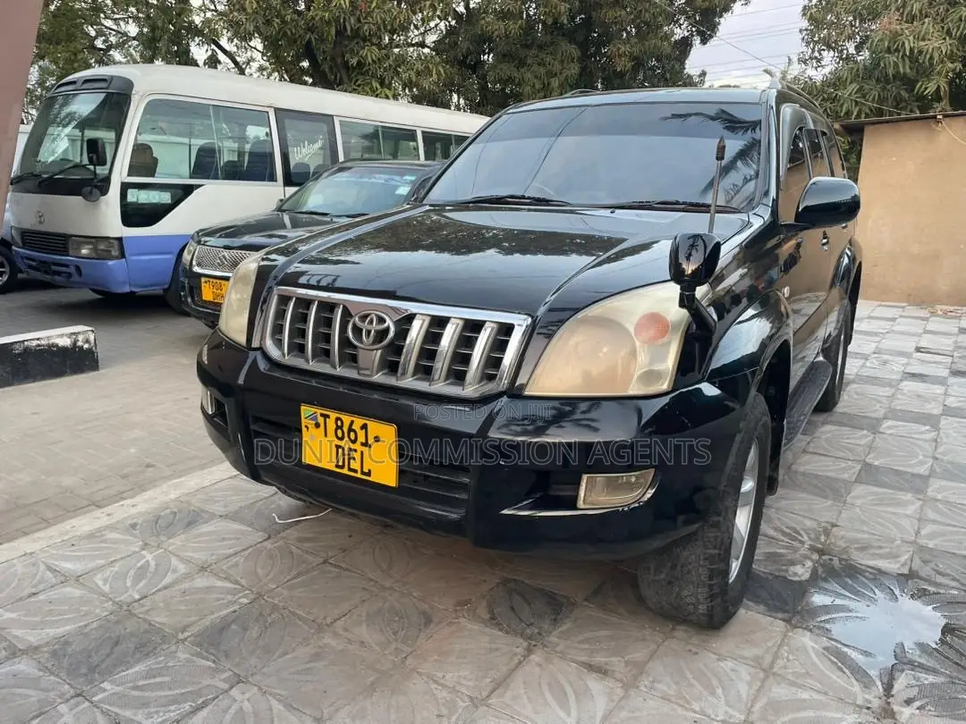Toyota Land Cruiser Prado 2005 Black
