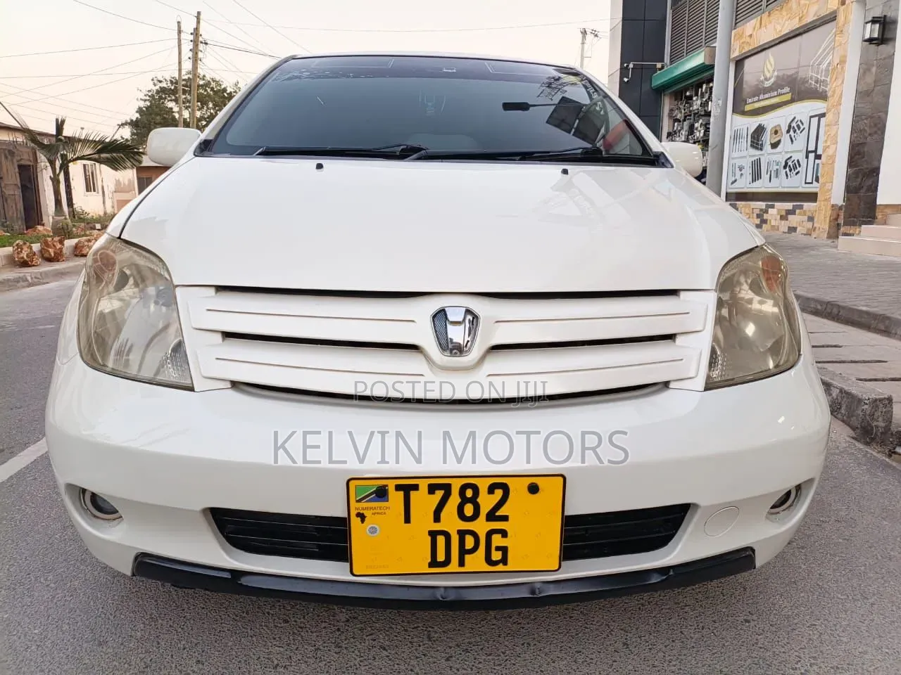 Toyota IST 2005 White