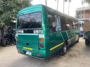 Mitsubishi Fuso Rosa 1999 Green