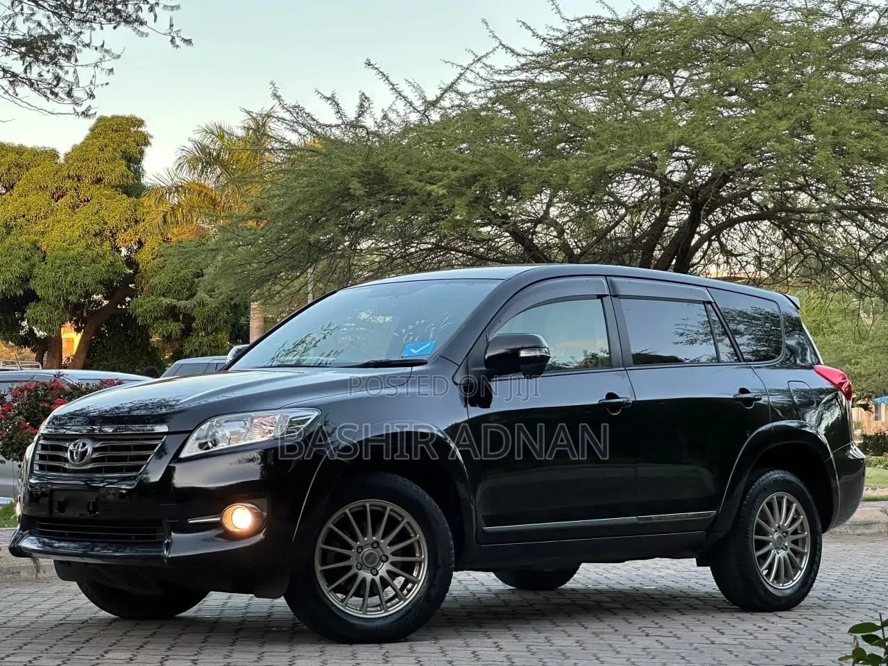 Toyota Vanguard 2013 Matt Black