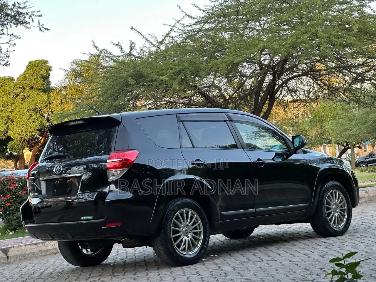 Toyota Vanguard 2013 Matt Black