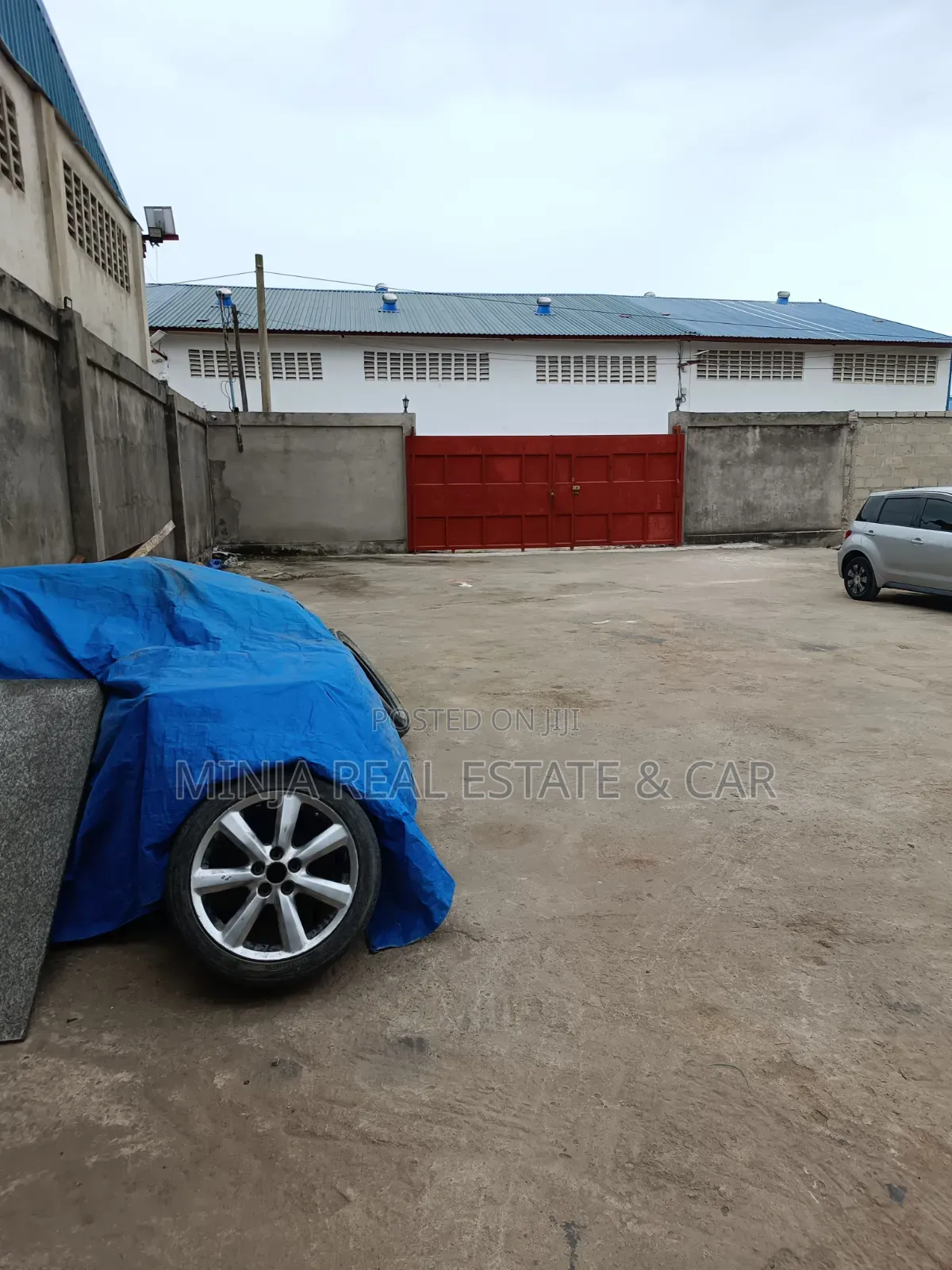 Yard for Sale Jet Lumo Almost Two Km From Airport.