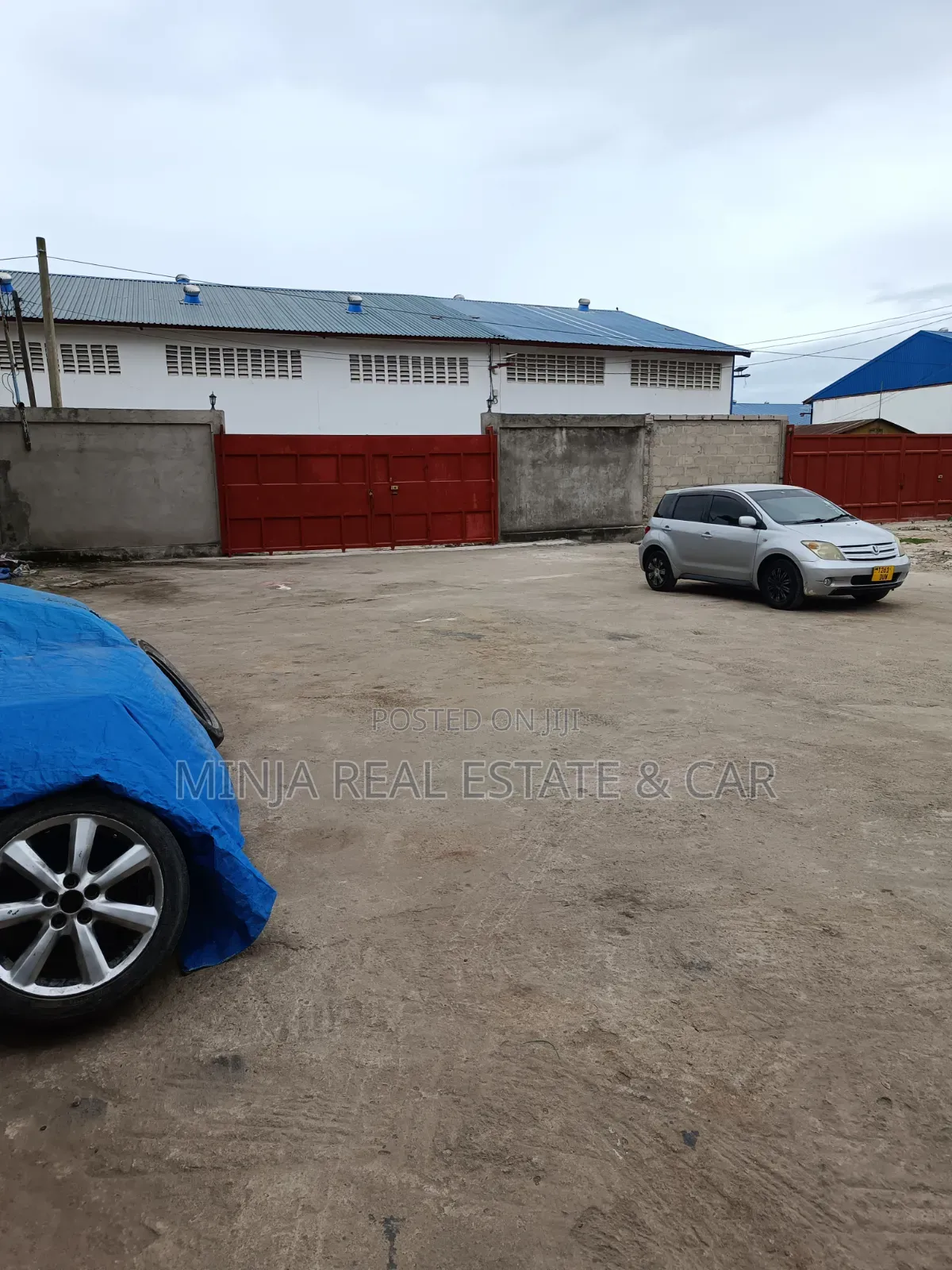 Yard for Sale Jet Lumo Almost Two Km From Airport.