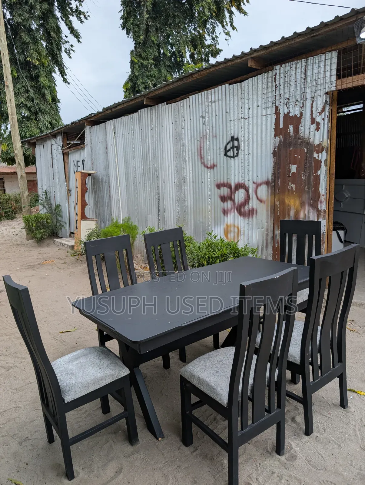 Meza Ya Chakula Ya Mbao // Dinning//