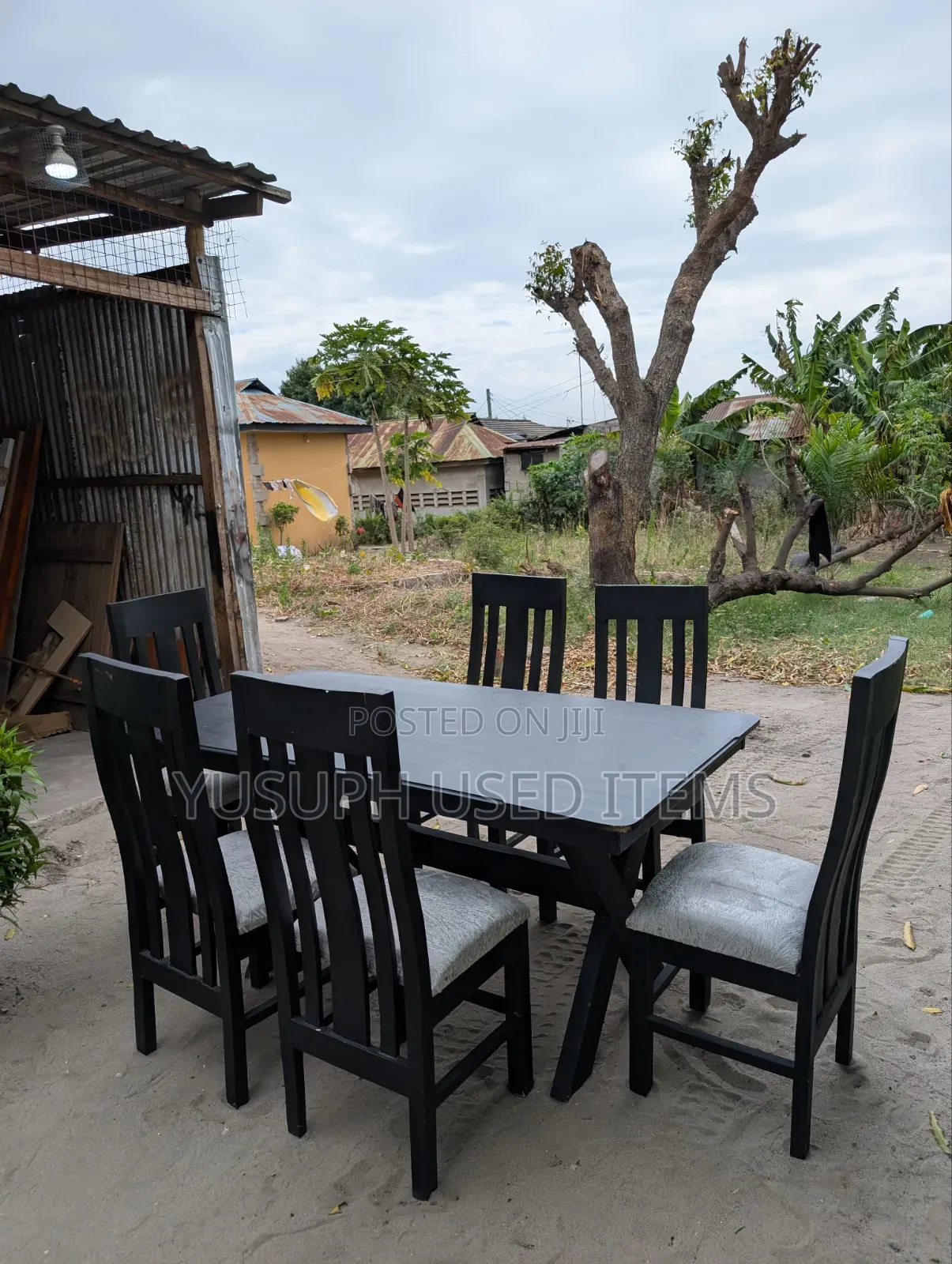 Meza Ya Chakula Ya Mbao // Dinning//