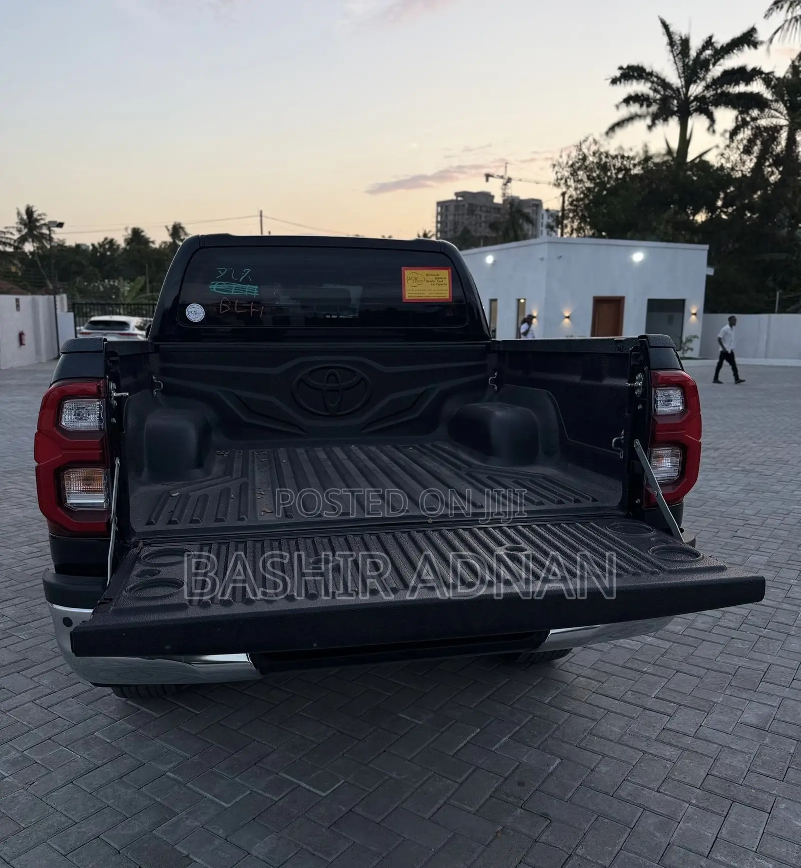 Toyota Hilux Revo Double Cab Deisel 2.8 AWD 2022 Black