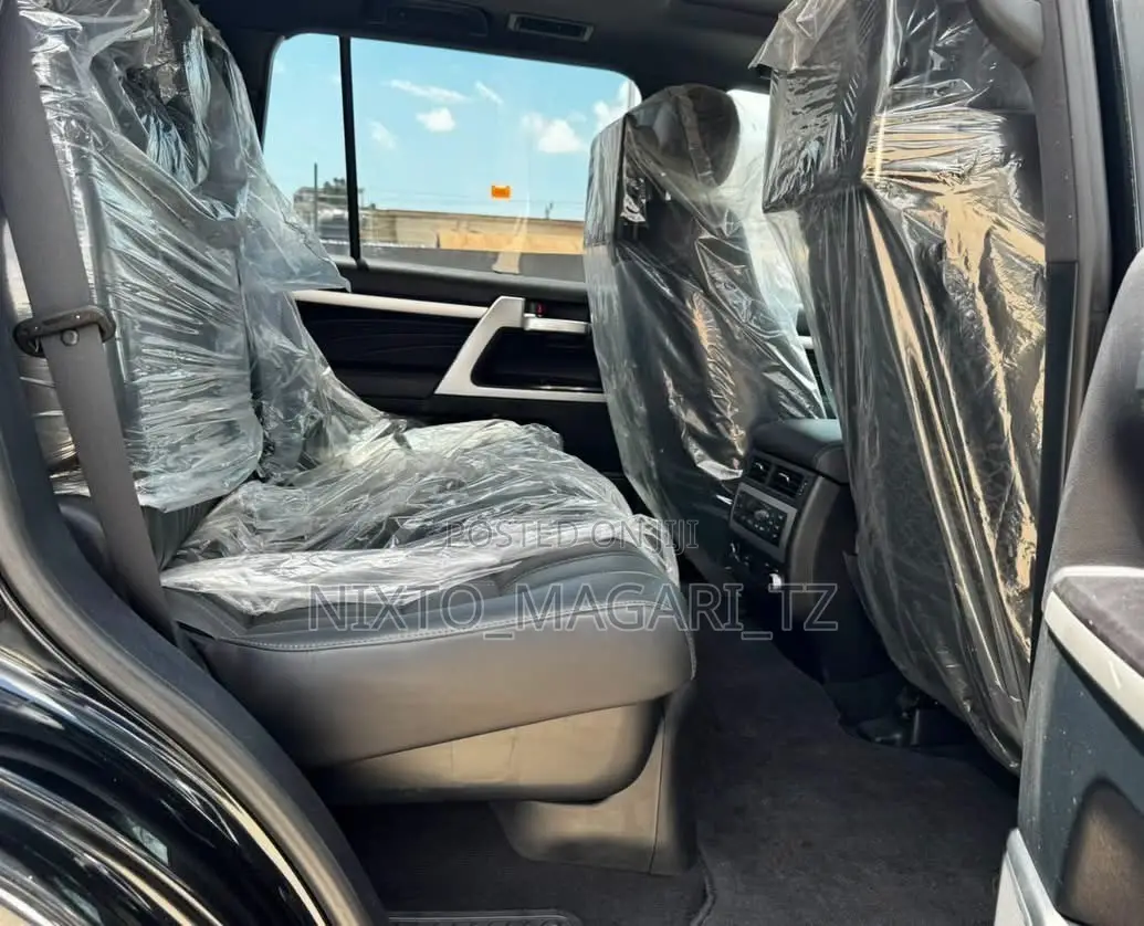Toyota Land Cruiser 2021 Black