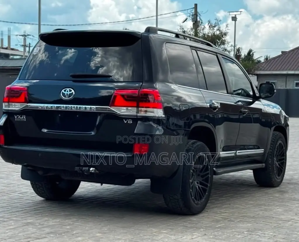 Toyota Land Cruiser 2021 Black