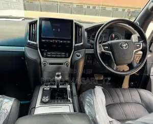 Toyota Land Cruiser 2021 Black