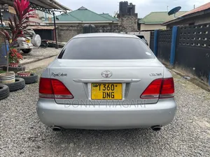 Toyota Crown Royale 2005 Silver