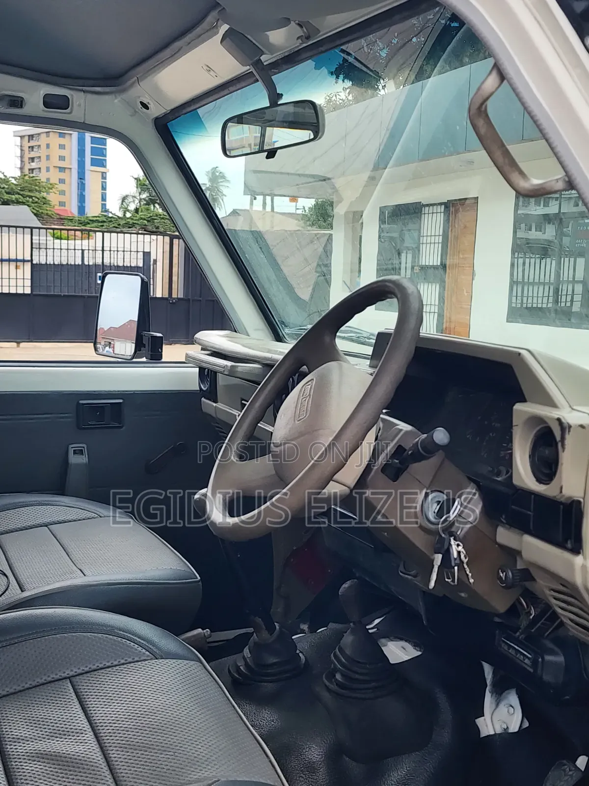 Toyota Land Cruiser 2007 White