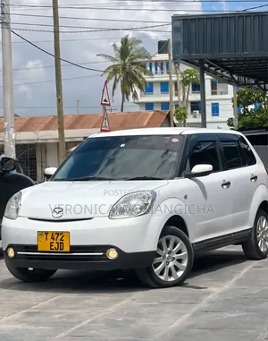 Mazda Verisa 2010
