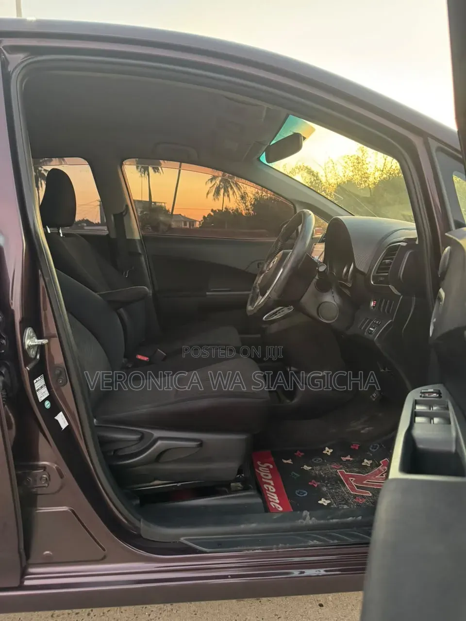 Toyota Ractis 2010 Maroon