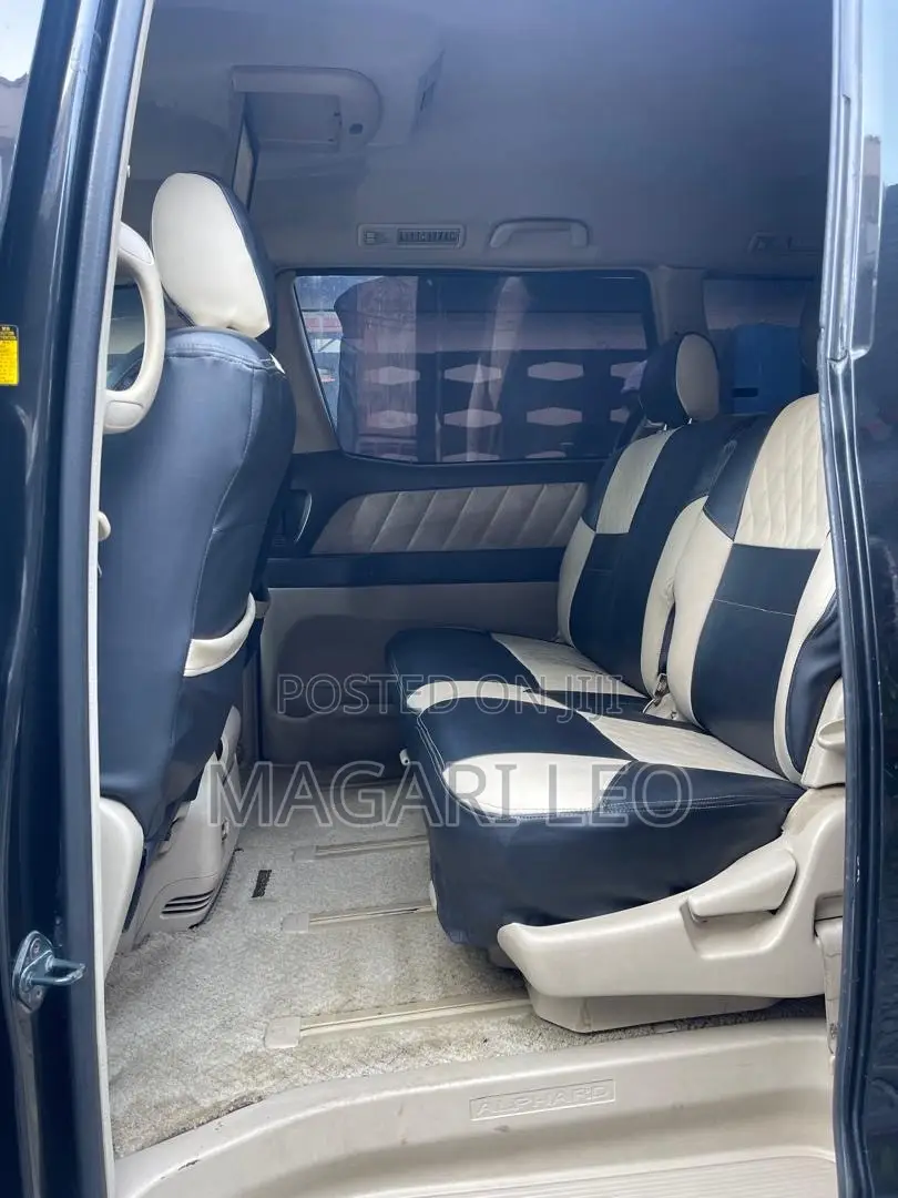 Toyota Alphard 2.4 Petrol FWD 2006 Black