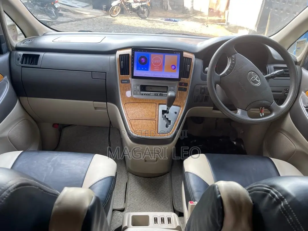 Toyota Alphard 2.4 Petrol FWD 2006 Black